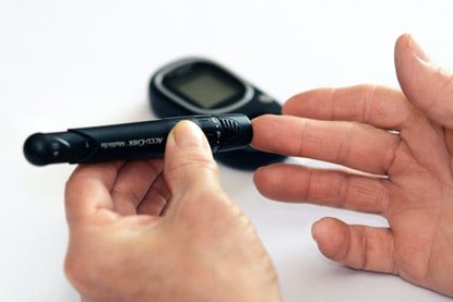 What is normal blood sugar level for adults and kids 1