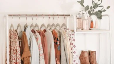 Linen dresses in your work wardrobe