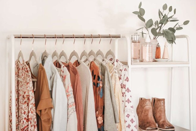 Linen dresses in your work wardrobe