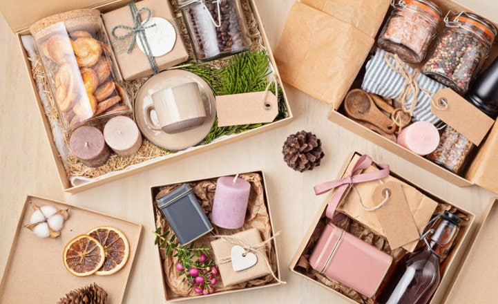 Creating Customized Business Gifts for Employees