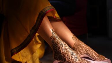 henna tattoos in wedding